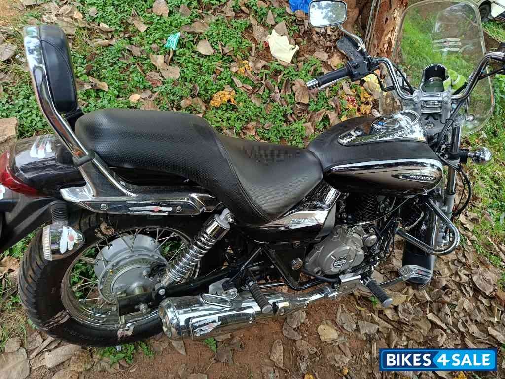 Bajaj Avenger Street 220 BS6