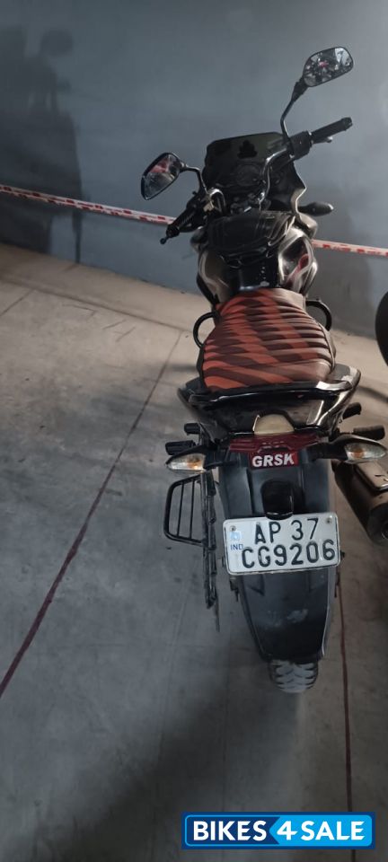 Bajaj Discover 150 F