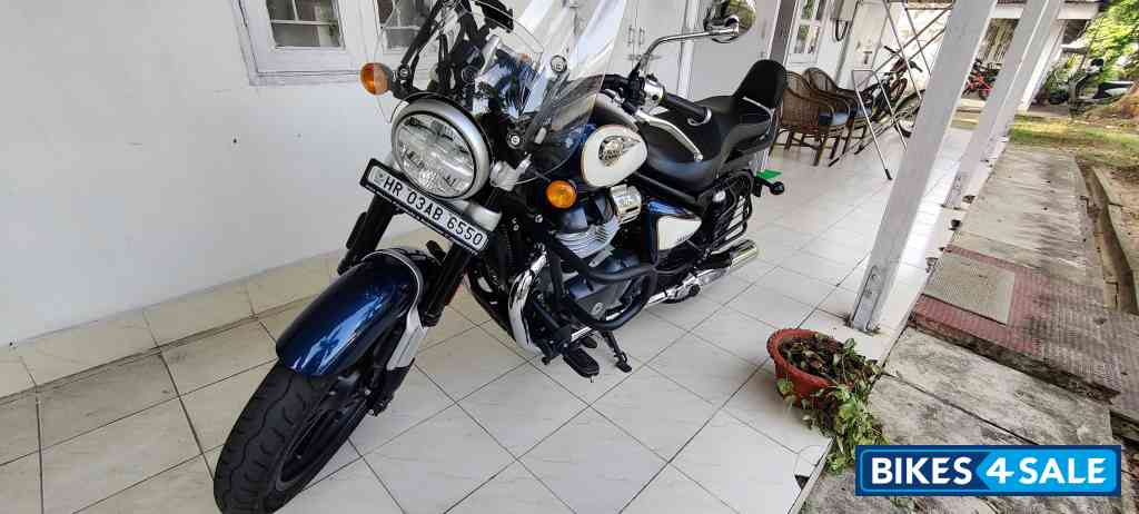 Royal Enfield Super Meteor 650