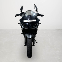 Bajaj Pulsar RS 200