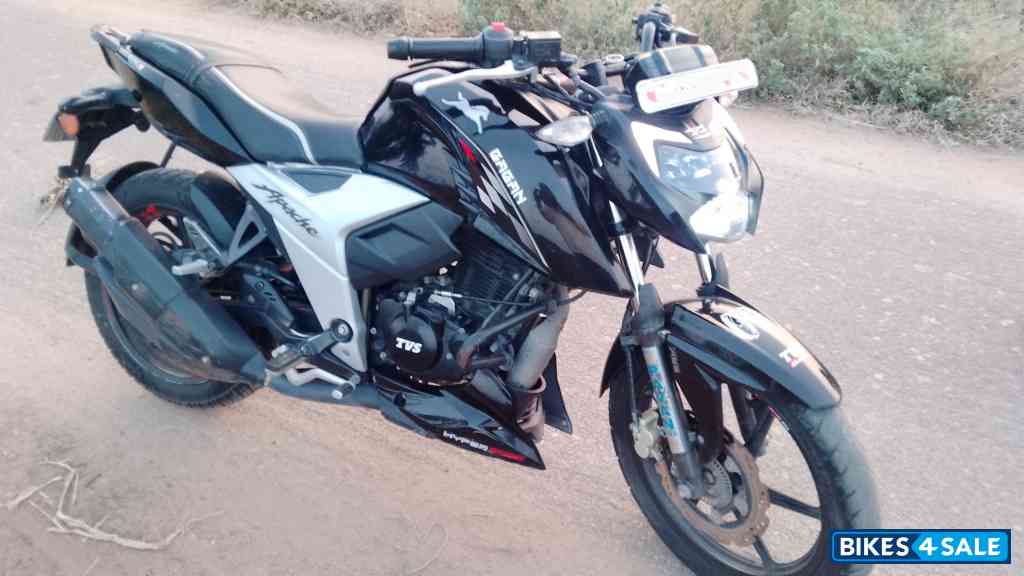 TVS Apache RTR 160 4V