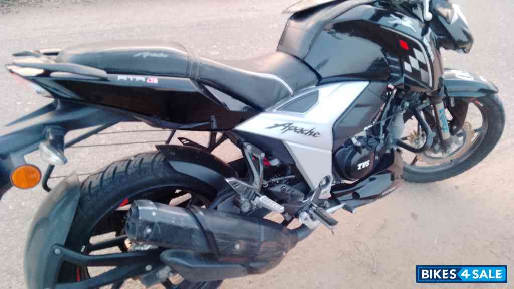 TVS Apache RTR 160 4V