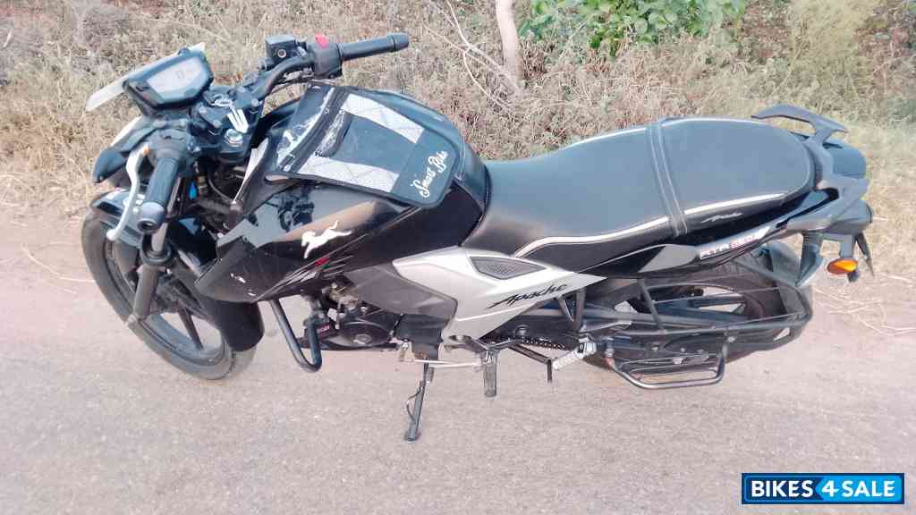 TVS Apache RTR 160 4V