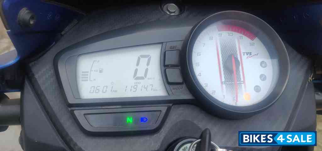 Blue TVS Apache RTR 180