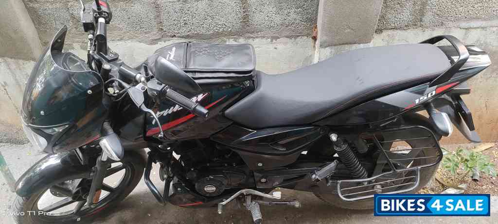 Bajaj Pulsar 150 BS6