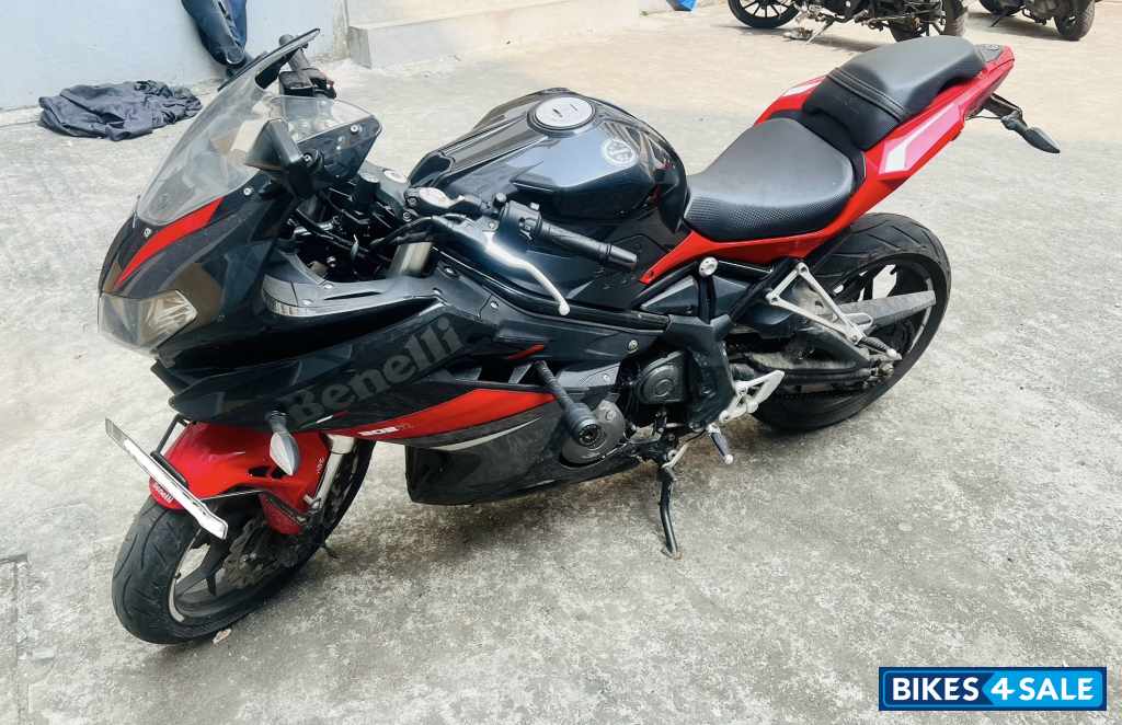 Black Red Benelli 302R