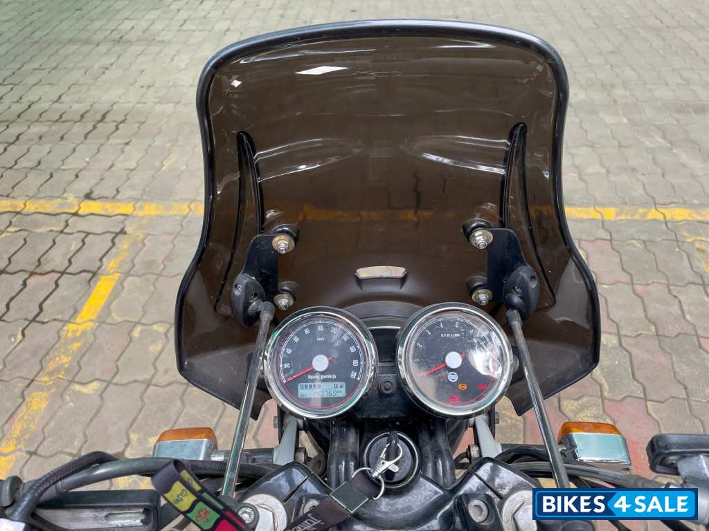 Black Royal Enfield Interceptor 650 Twin