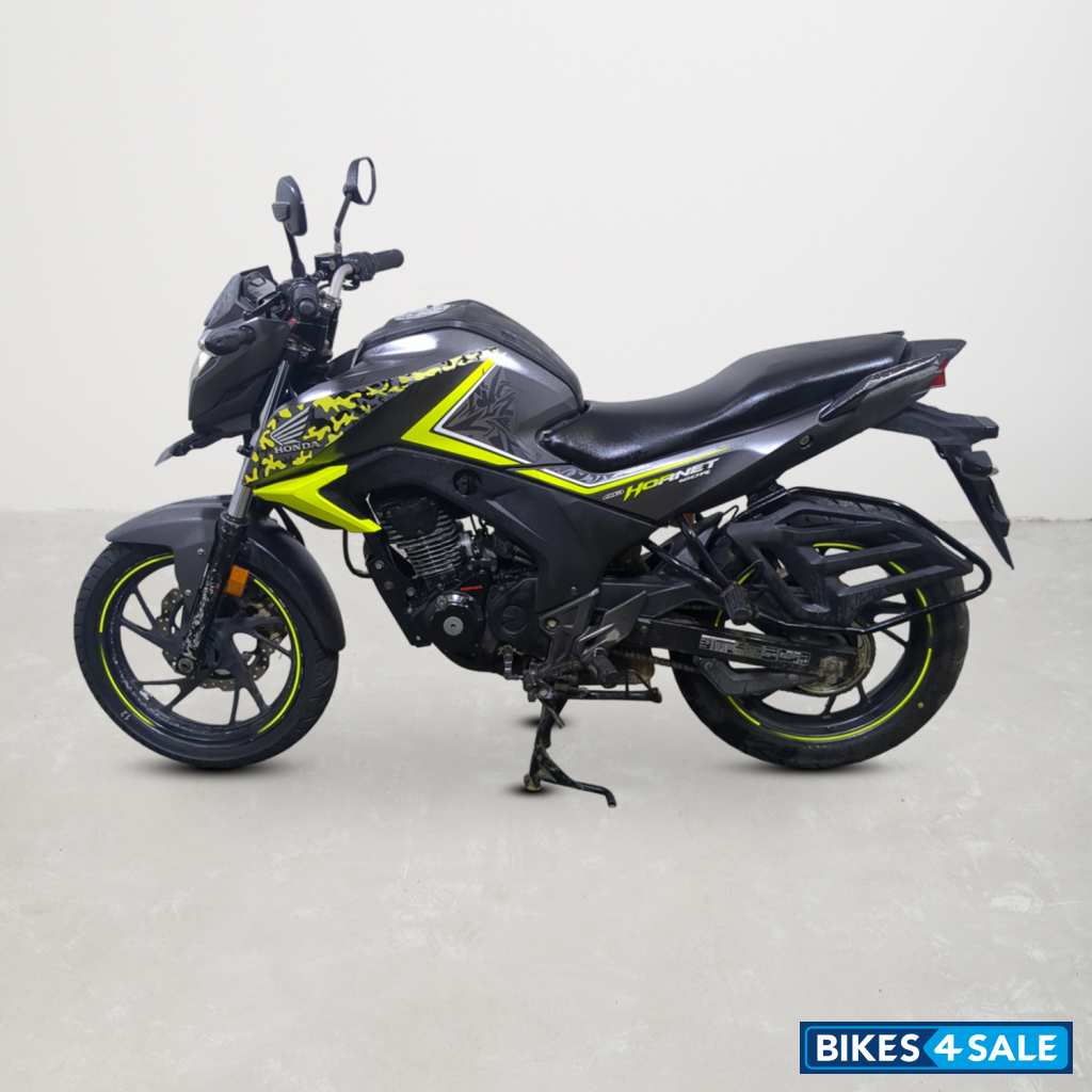 Honda CB Hornet 160R