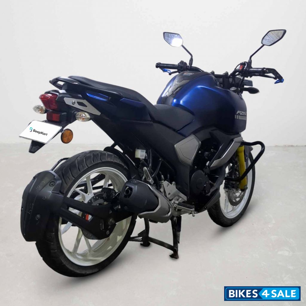 Yamaha FZ-S
