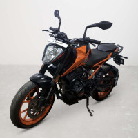 KTM Duke 200