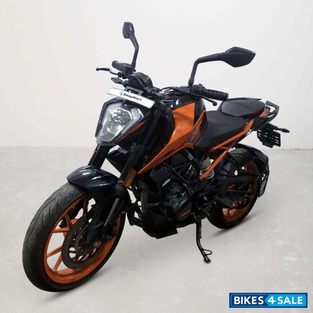 KTM Duke 200