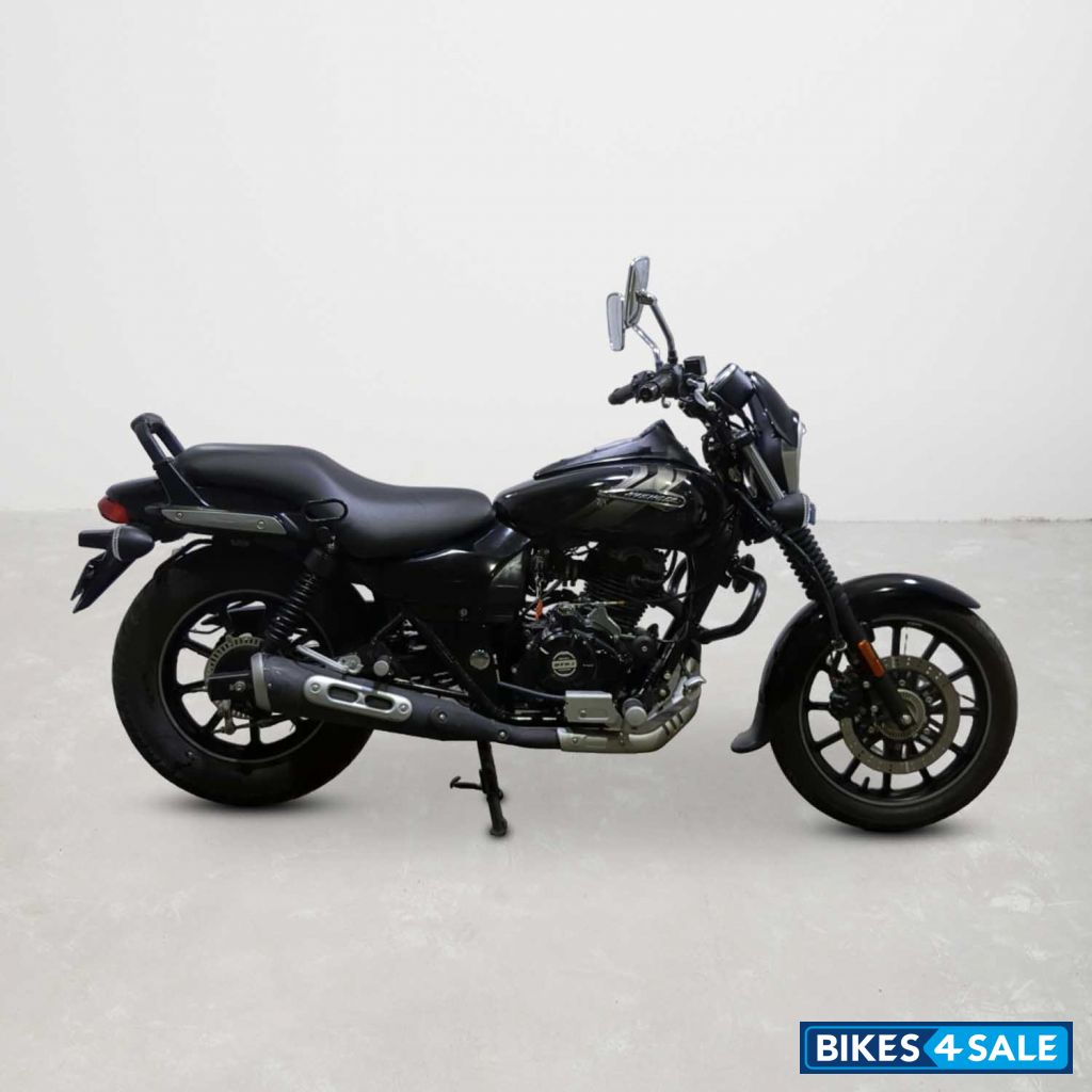 Bajaj Avenger Street 160