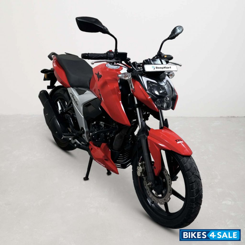 TVS Apache RTR 160 4V