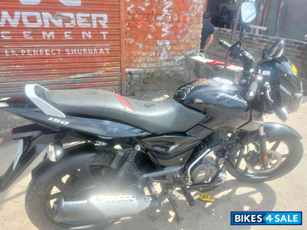 Bajaj Pulsar 150 BS6