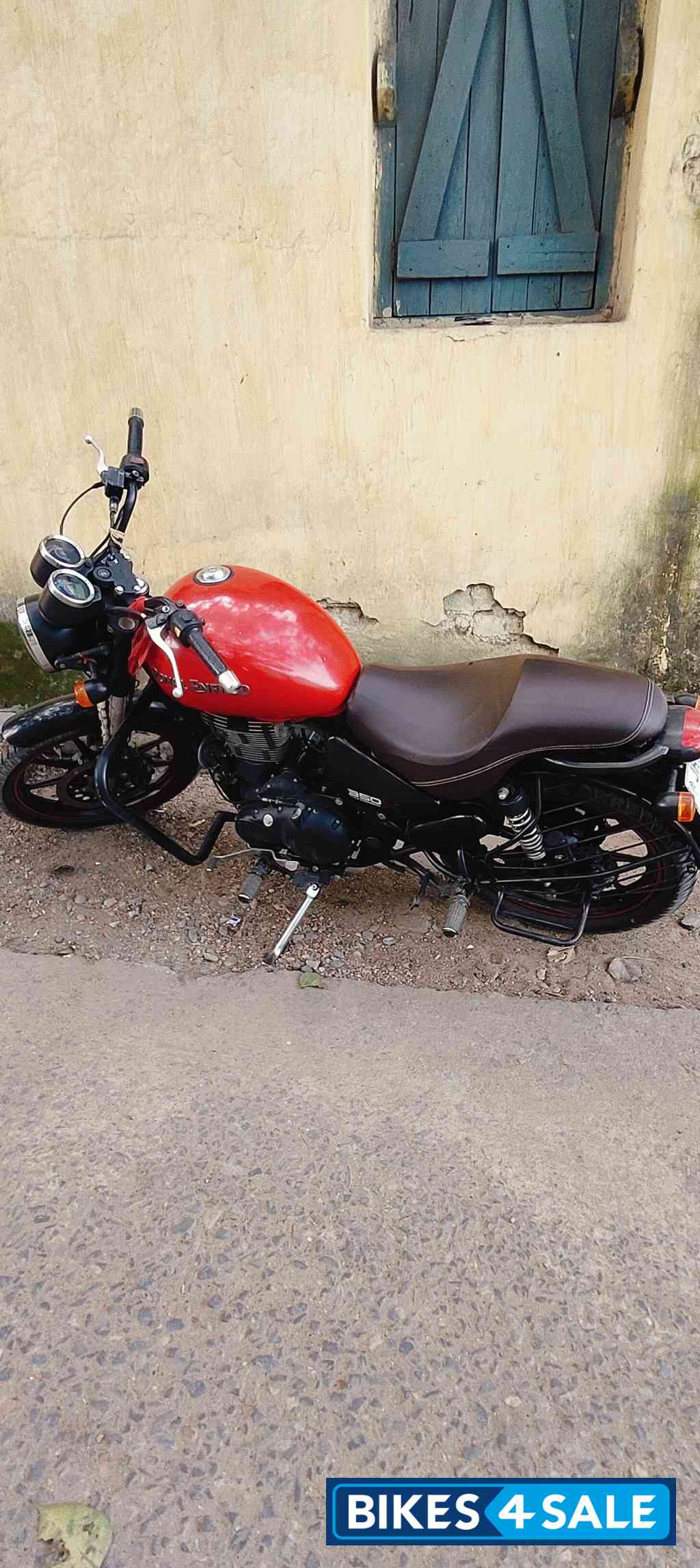 Royal Enfield Thunderbird X 350