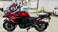 Red Benelli TRK 502