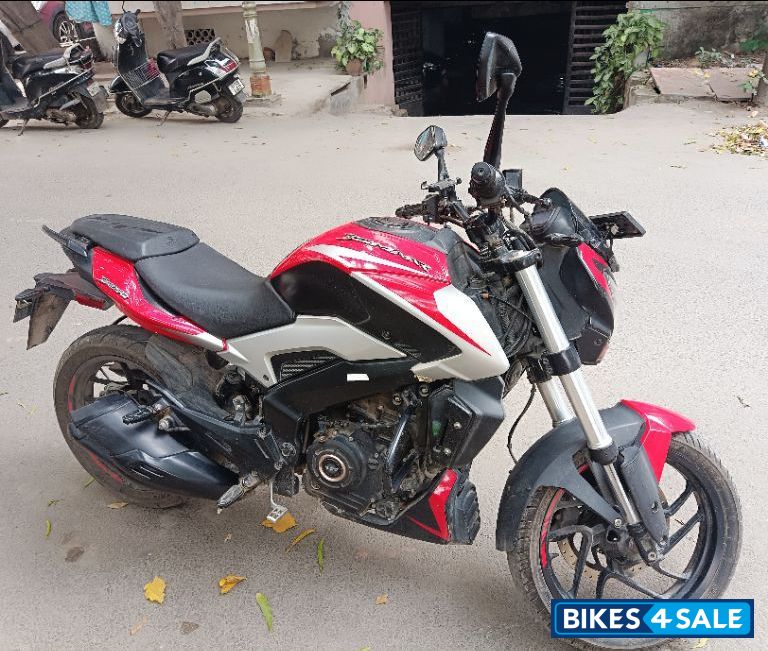 Bajaj Dominar 250 2022