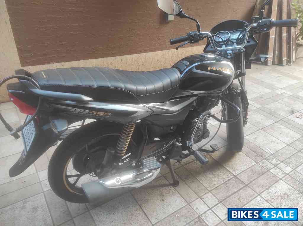 Black Bajaj Platina 110 ABS Black Bajaj Platina 110 ABS