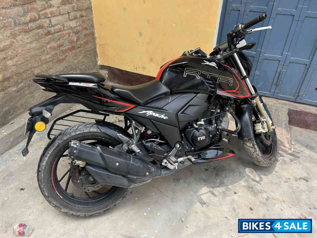 TVS Apache RTR 200 Fi 4V Race Edition 2.0