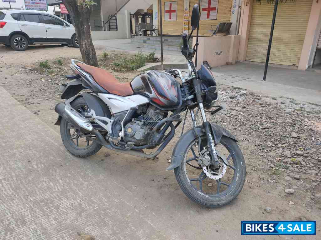 Bajaj Discover 125 ST