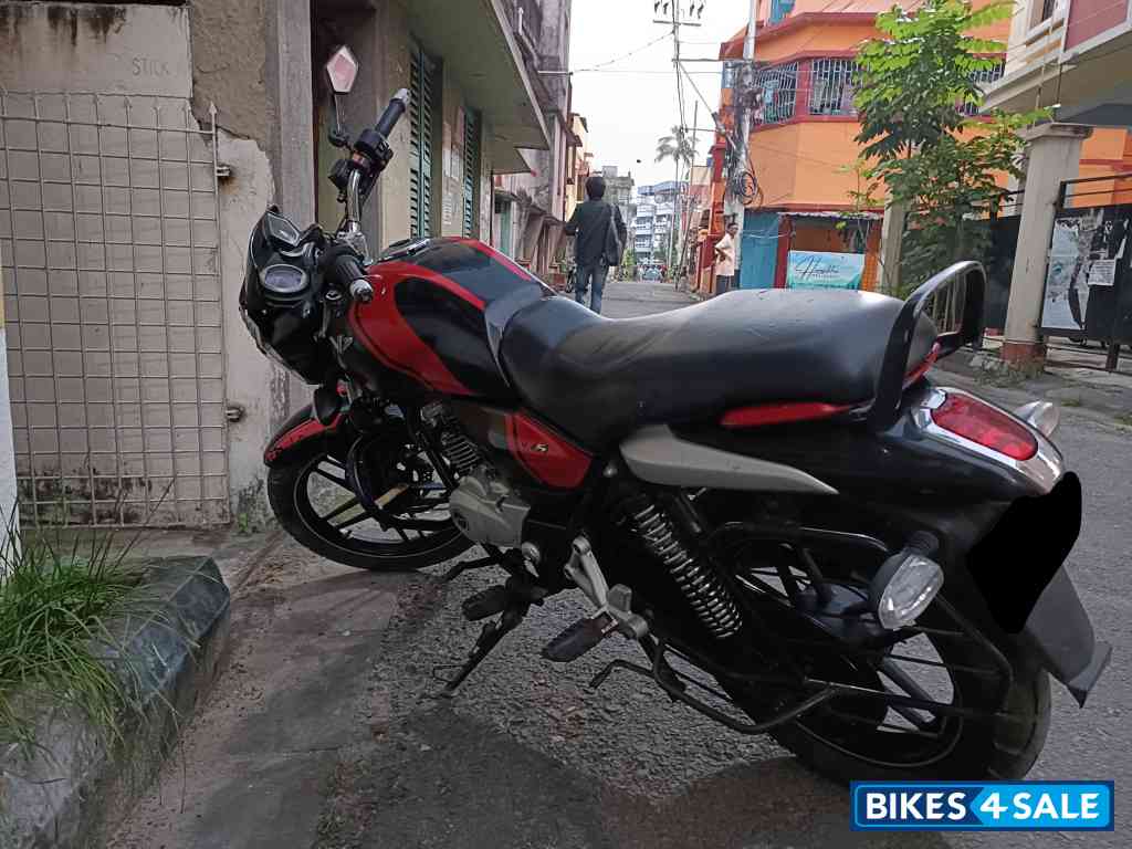 Black And Red Bajaj V15