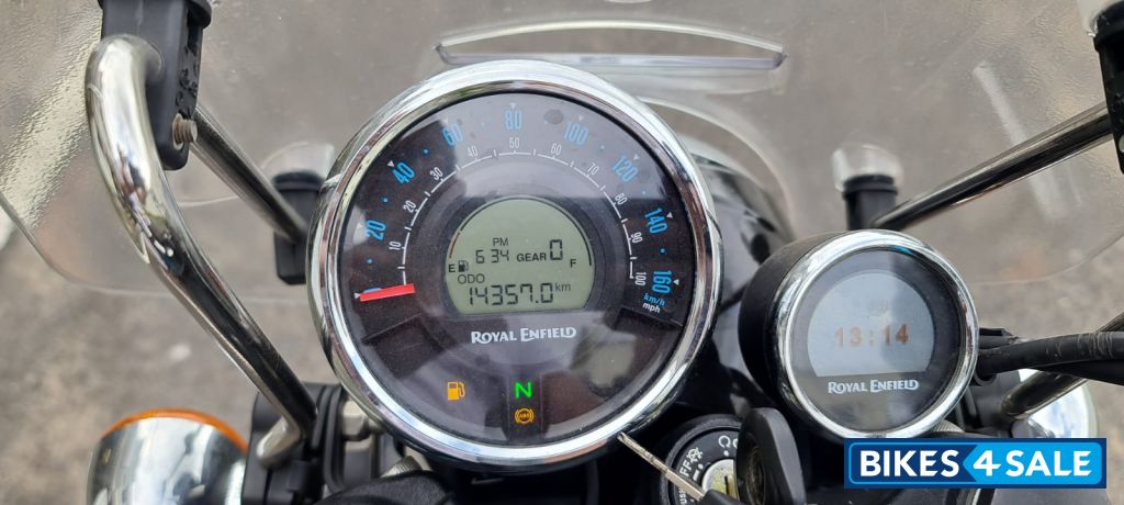 Royal Enfield Meteor 350 Supernova