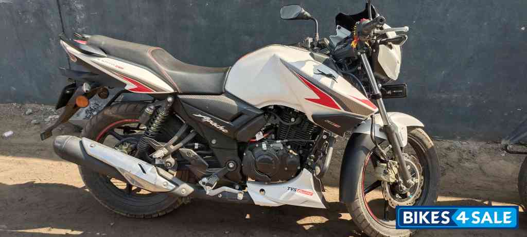 TVS Apache RTR FI 160
