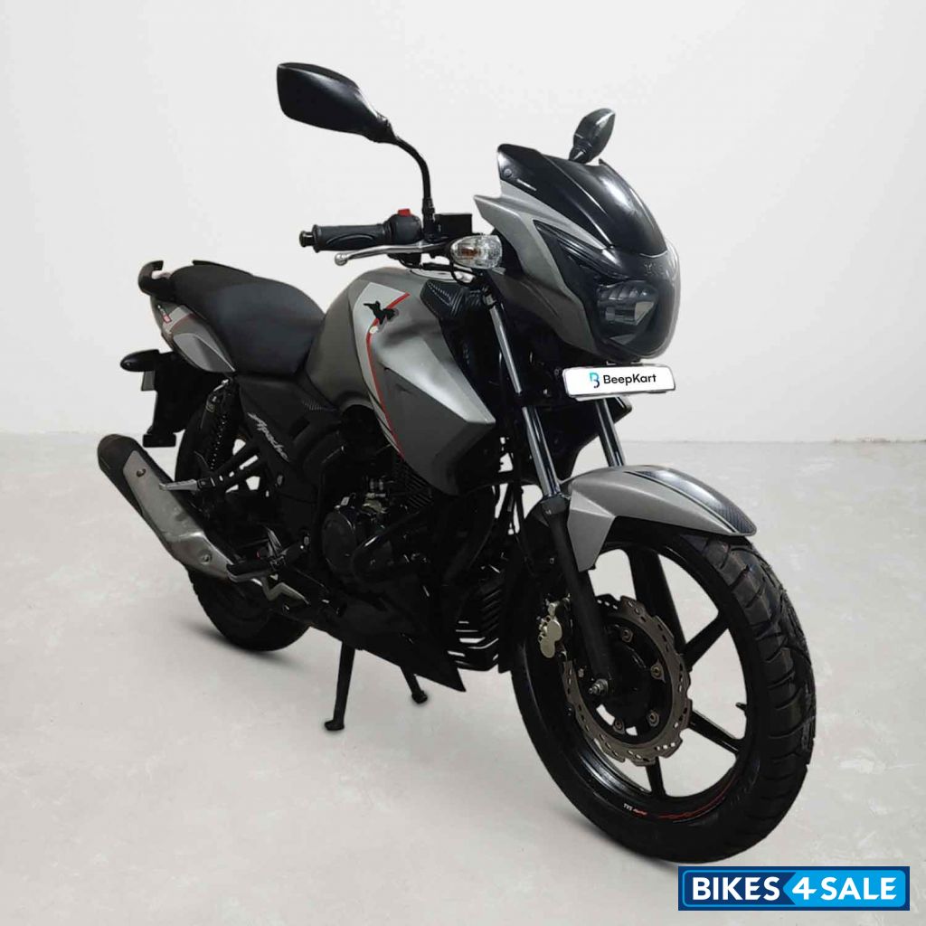 TVS Apache RTR 160 4V