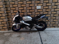 Yamaha R15M