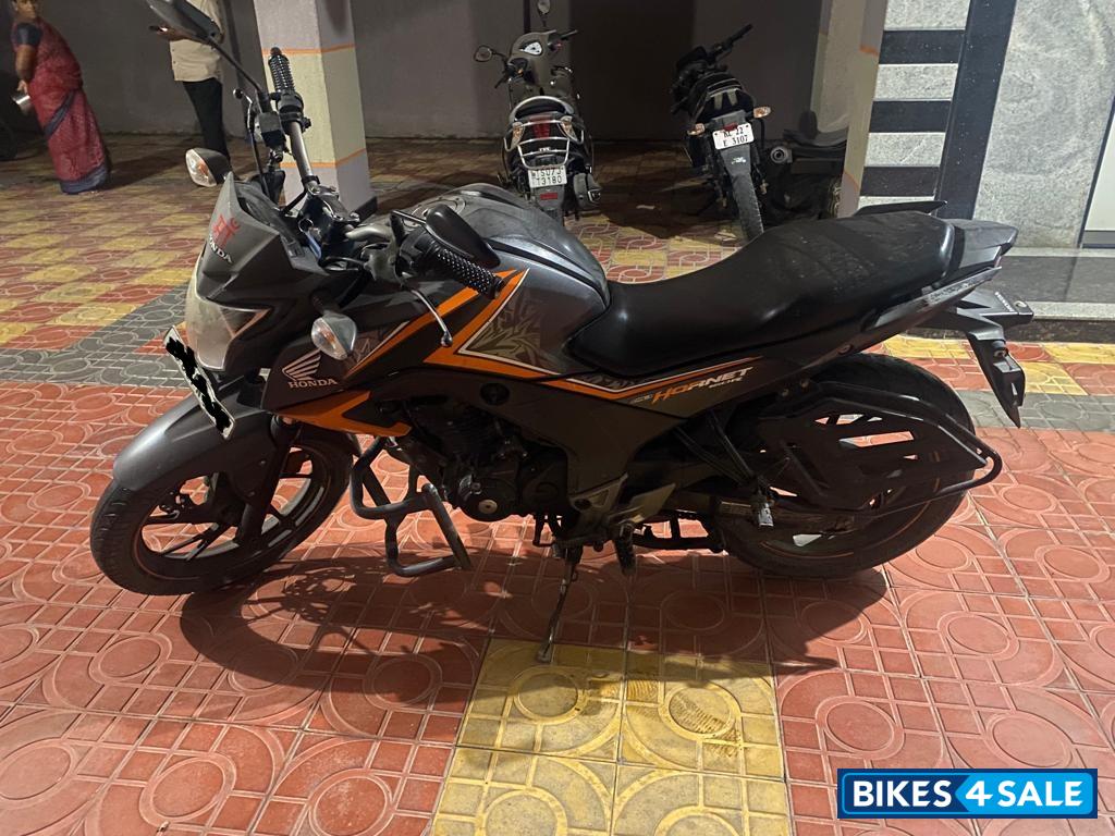 Honda CB Hornet 160R