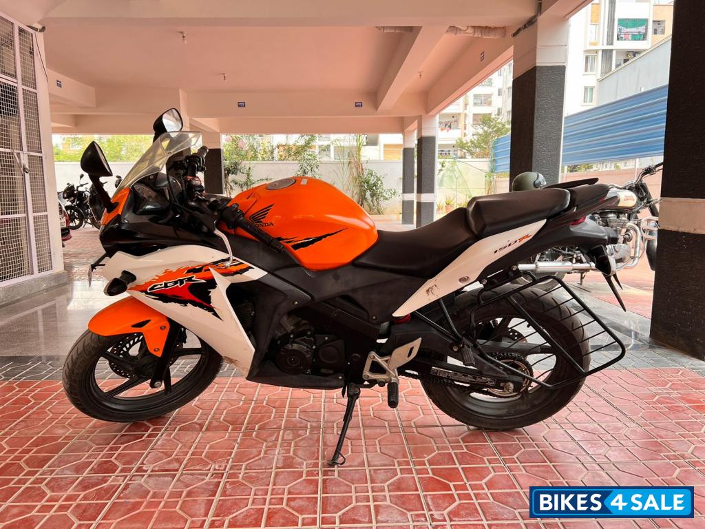 Honda CBR 150R