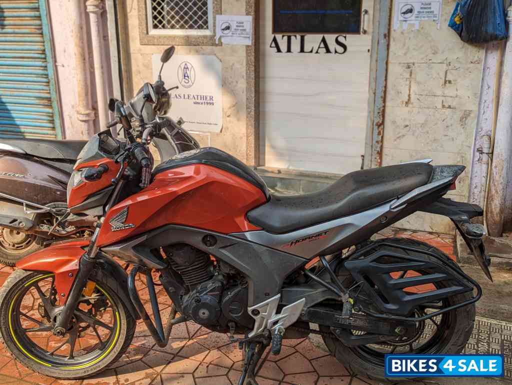 Honda CB Hornet 160R