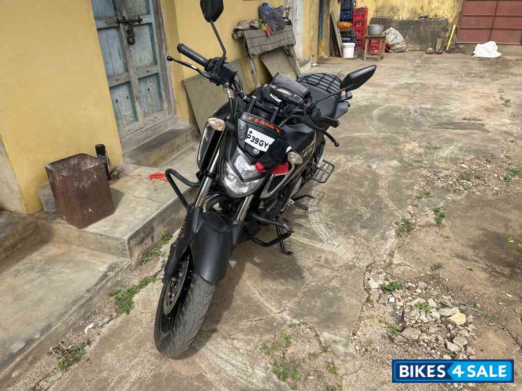 Matti Black Yamaha FZ-S FI V3