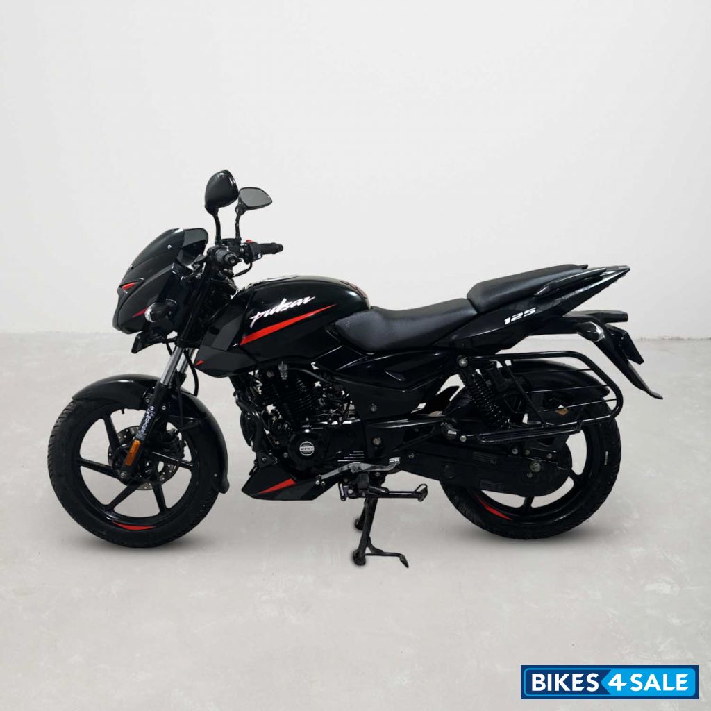 Bajaj Pulsar 125