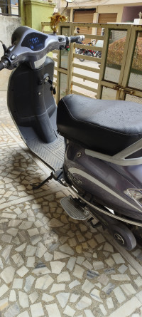 Grey Pure EV epluto 7G