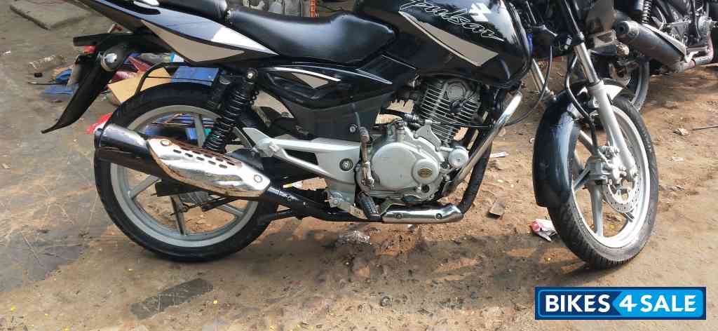 Bajaj Pulsar P150 Twin Disc Split Seat