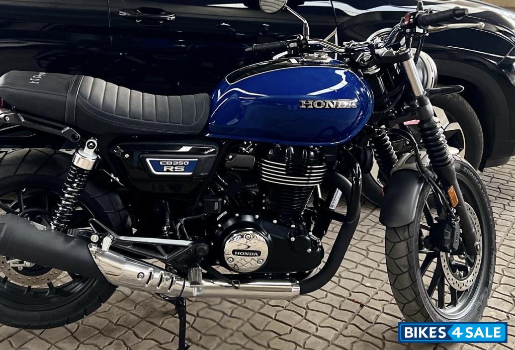 Blue Honda CB350RS