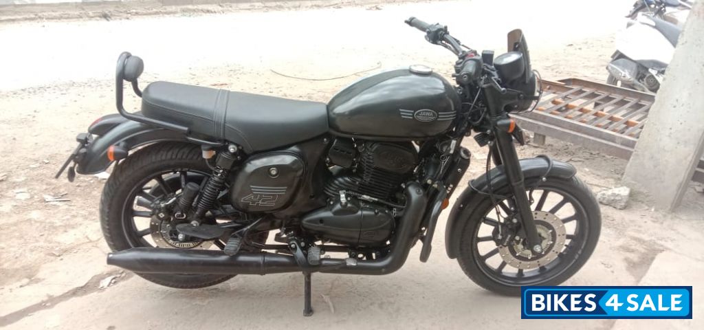 Matt Black Jawa 42 Dual Channel ABS AllStar Black