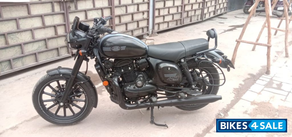 Matt Black Jawa 42 Dual Channel ABS AllStar Black