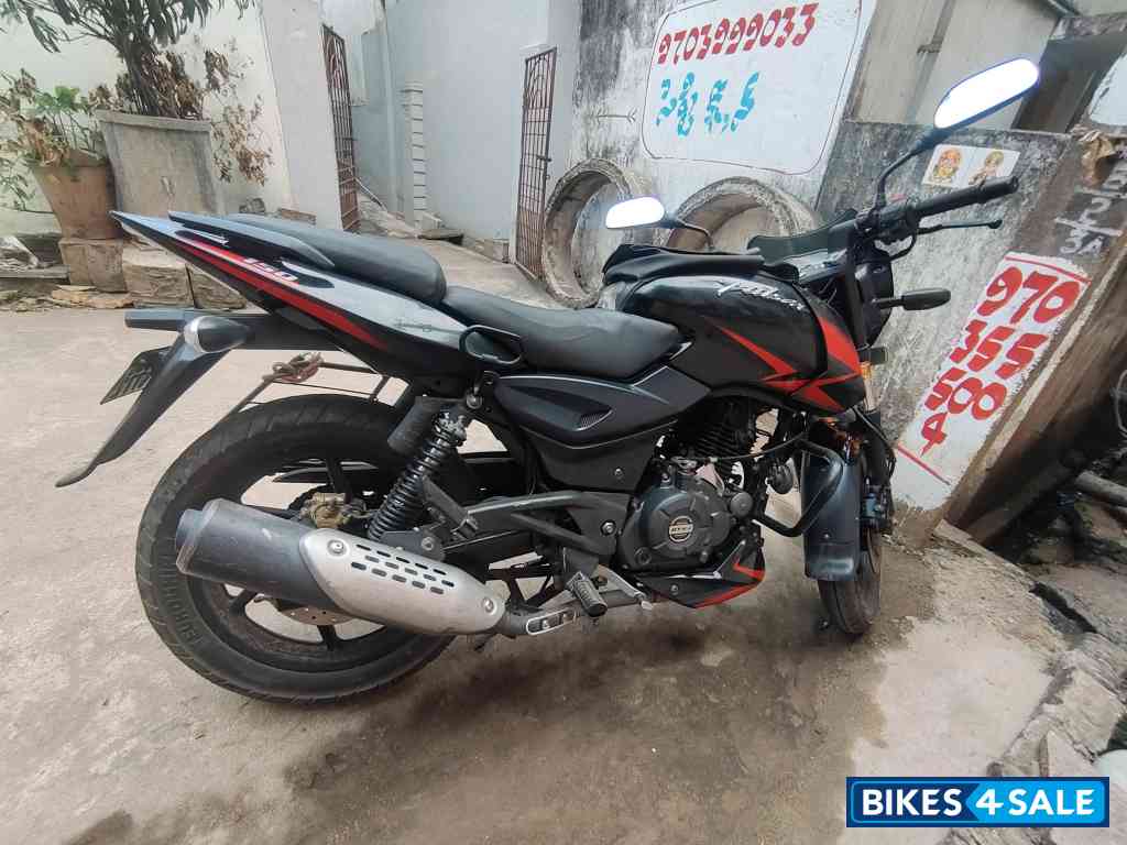 Bajaj Pulsar 150 Twin Disc
