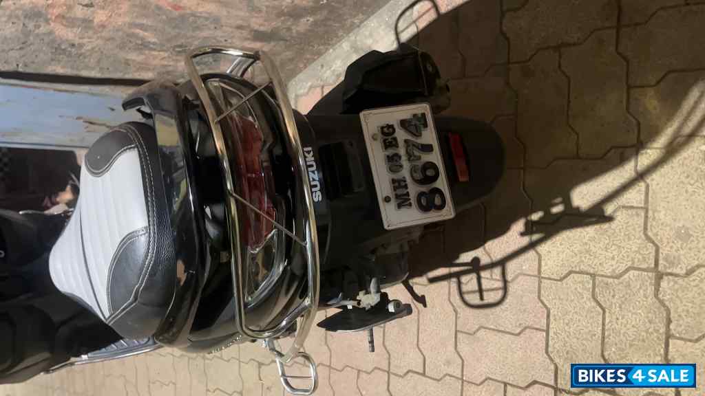 Black Suzuki Burgman Street BS6