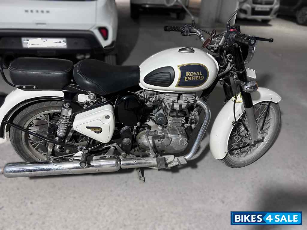 Ash White Royal Enfield Classic 350