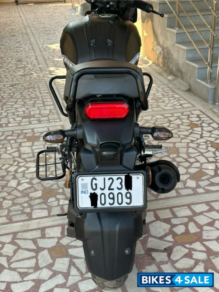 Mate Black Yamaha FZ-X Mate Black Yamaha FZ-X