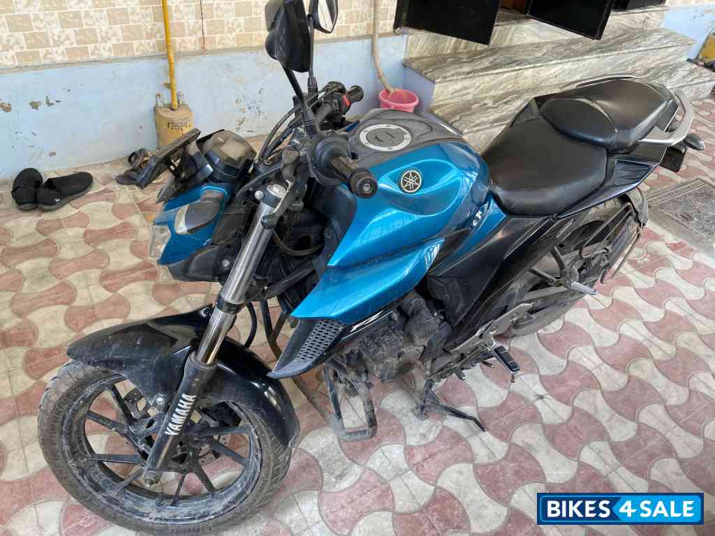 Yamaha FZS 25
