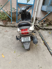 White Honda Activa i