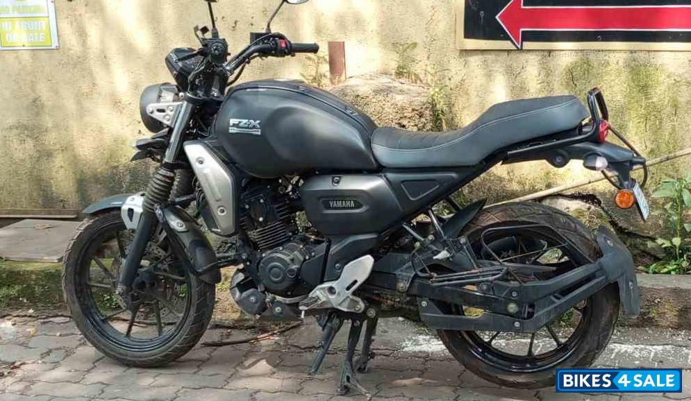 Matt Black Yamaha FZ-X Matt Black Yamaha FZ-X