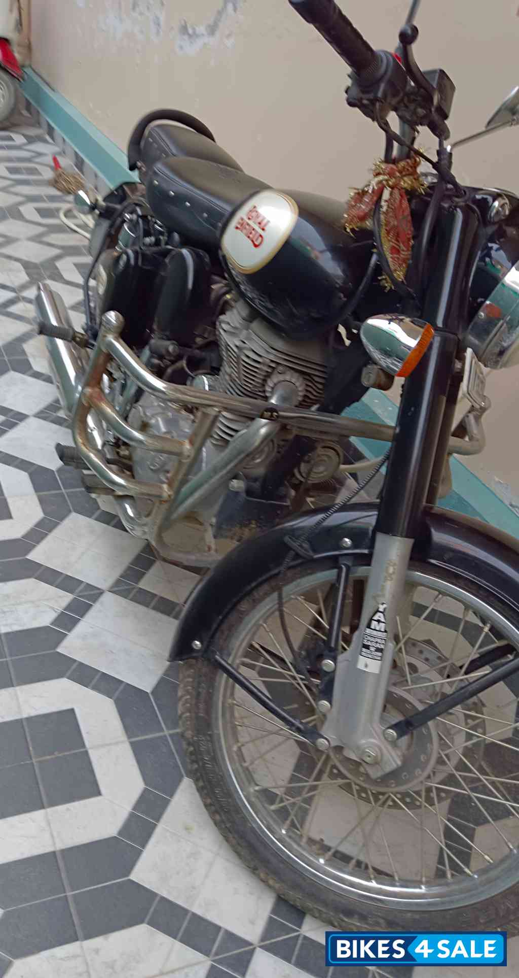 Black Royal Enfield Classic 350