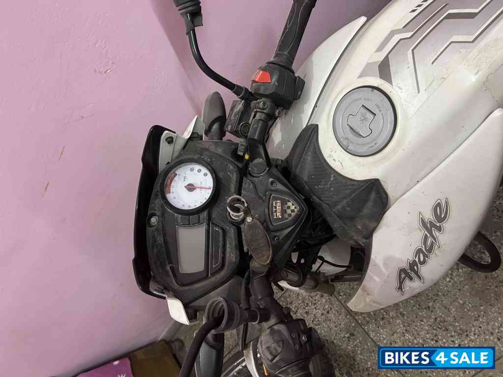 TVS Apache