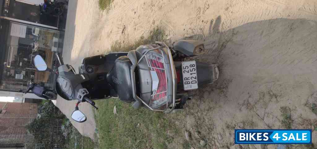 Matt Vernier Grey Hero Maestro Edge