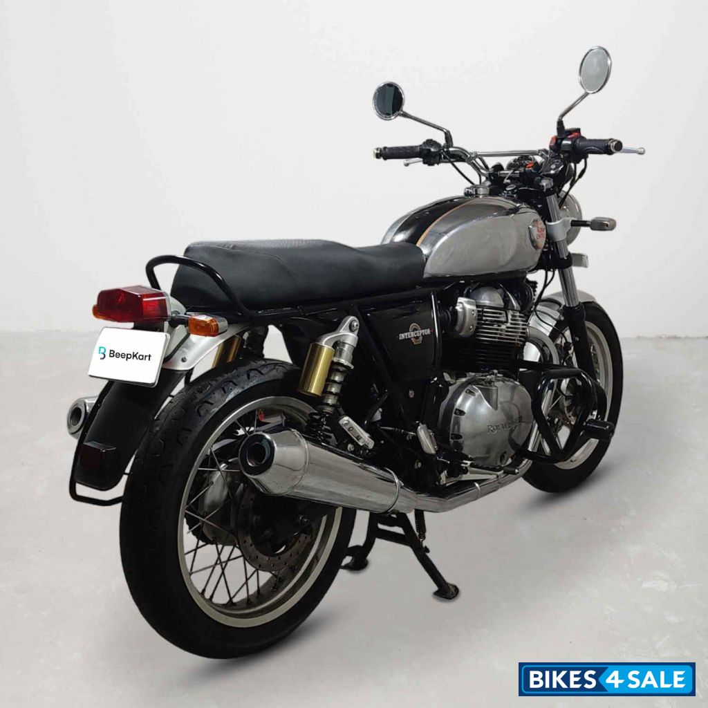 Royal Enfield Interceptor 650 Twin